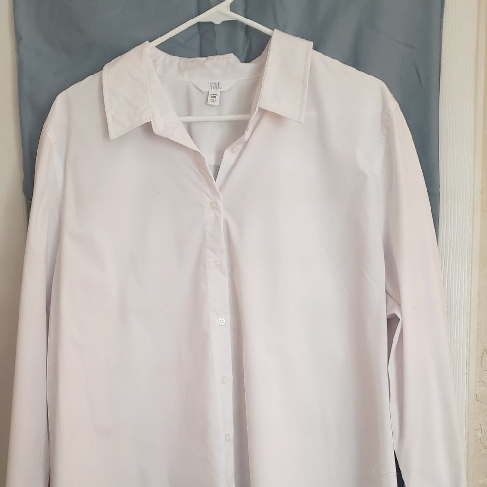 NWT Crisp White Long Sleeve Blouse
